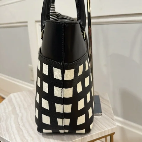 Kate Spade Bag Vegan Leather Black and White Checker Geometric Tote - Picture 5 of 17